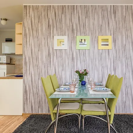 아파트 With Balcony Okopowa By Renters 코워브제크