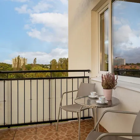 With Balcony Okopowa By Renters 아파트 코워브제크