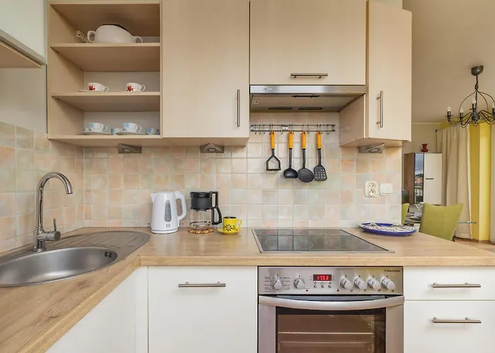 With Balcony Okopowa By Renters Appartement